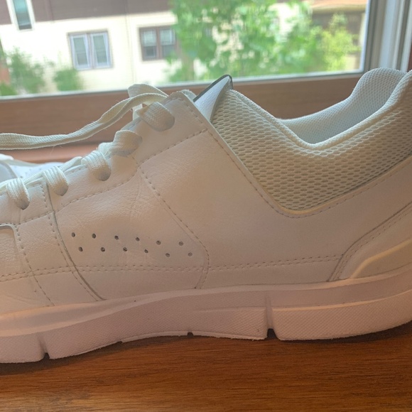 The Roger tennis-inspired sneaker with CloudTec®. Developed with Roger Federer - Picture 8 of 10